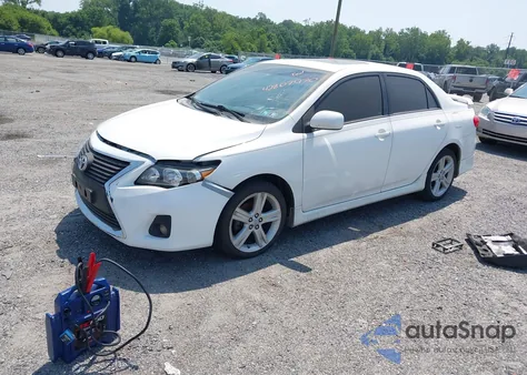 2013 Toyota Corolla S z USA, uszkodzony, nr VIN 2T1BU4EE7DC100066